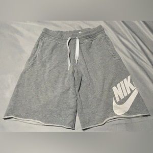 Y2K Nike shorts